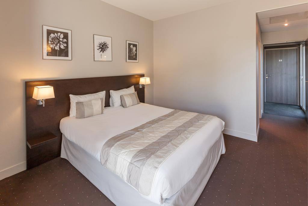 Hotel Alienor Langon  Rum bild