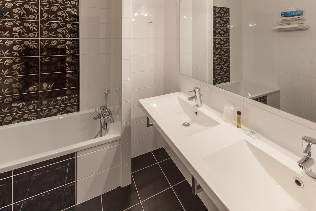 Hotel Alienor Langon  Rum bild
